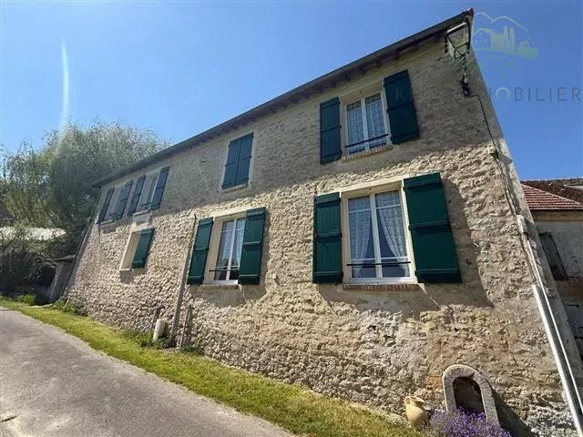 EXCLUSIVITE jolie maison de campagne à proximité des commodités