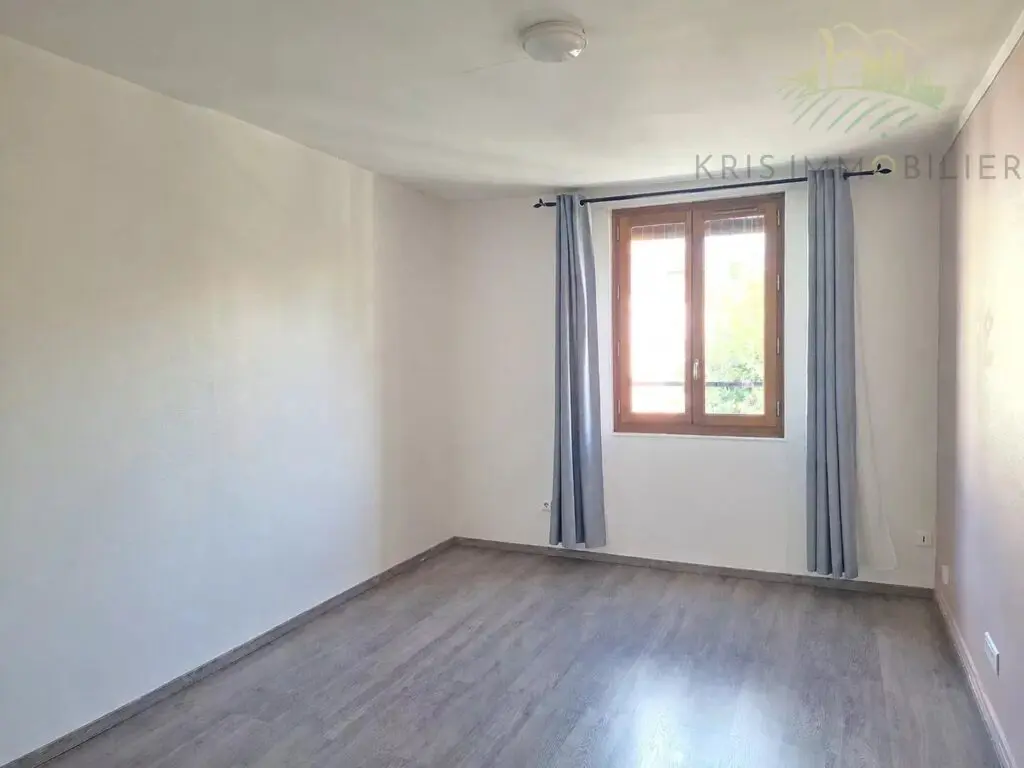 Appartement F2 à Crouy-sur-Ourcq